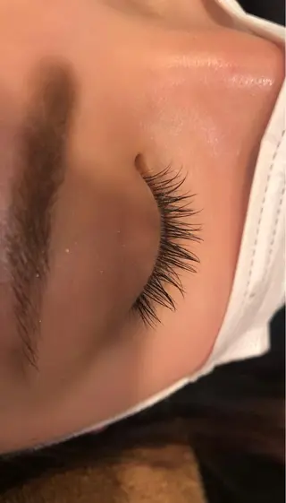 マツエク・マツパ 玉邑 美菜のヘアスタイル