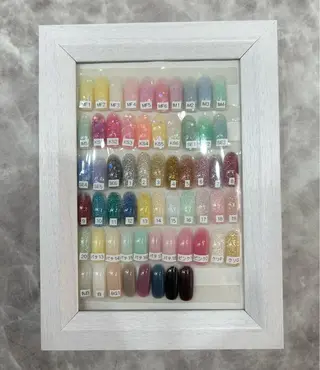 ネイル Gravis Laila所属・Gravis MIYUUのネイルデザイン