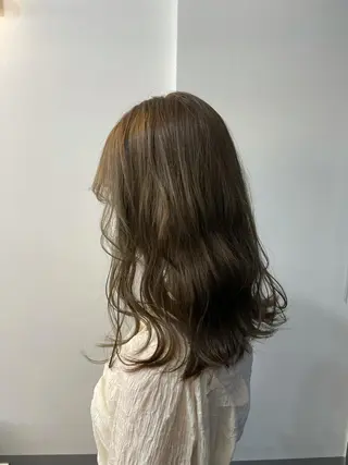 セミロング カラー イトウ アキノリのヘアスタイル