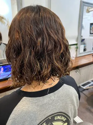 ミディアム パーマ si6【シーム】 小田みきのヘアスタイル