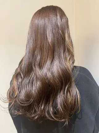 ロング 柳井 瑠菜のヘアスタイル