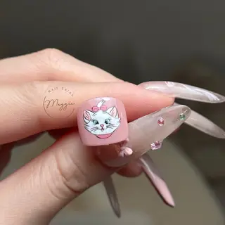 ネイル Maggie Nail🦩のネイルデザイン