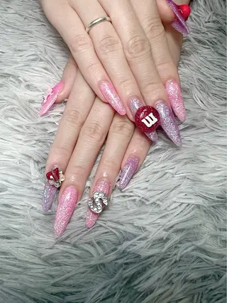 ネイル シェヌネイル JURAのネイルデザイン