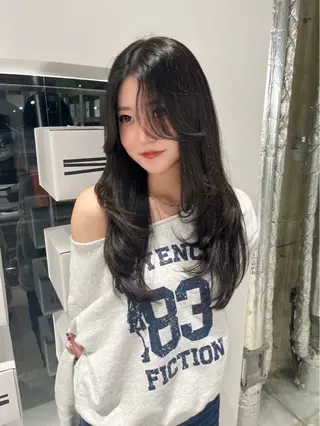 ロング カラー nanase / レイヤーカットのヘアスタイル