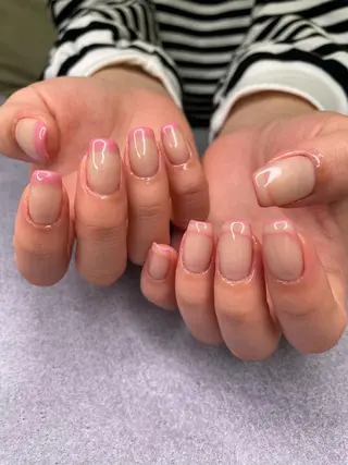 ネイル F. Lenaのネイルデザイン