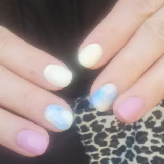 ネイル MOM 原宿店所属・MoM マムネイル原宿のネイルデザイン