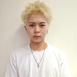 カラー メンズ ハイトーン/パーマ/ メンズ / 櫻本🌐のヘアスタイル