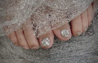 ネイル I-nailロング /ワンホン/キラキラのネイルデザイン