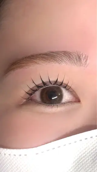 パーマ avectoi 𝓻𝓲𝓷𝓪のマツエク・マツパデザイン