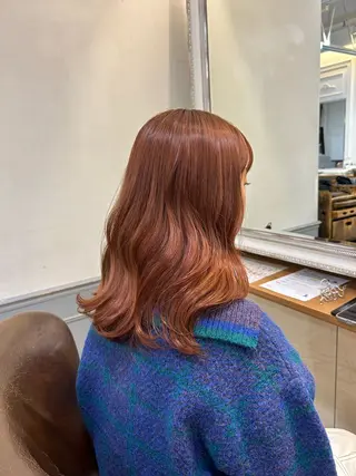 カラー moeka 表参道のヘアスタイル