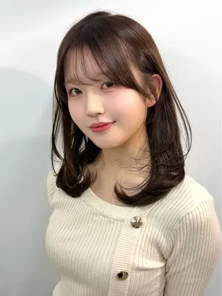 ミディアム レイヤー×ツヤカラー 渋谷/kougaのヘアスタイル