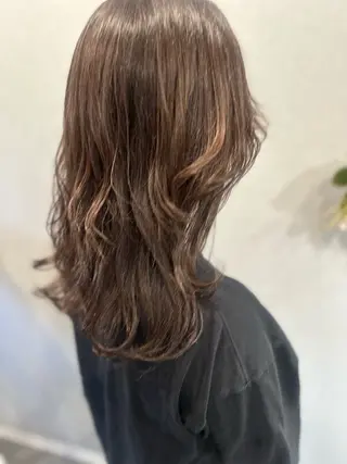 セミロング カラー K Harukaのヘアスタイル