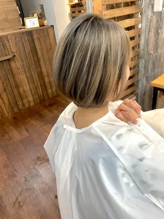ショート カラー Lizir  ルズィール所属・Luzir⭐︎ GEN⭐︎のヘアスタイル