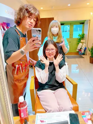 セミロング カラー Refuge by produceのヘアスタイル