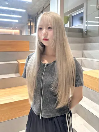 ロング カラー 染谷 遥花のヘアスタイル