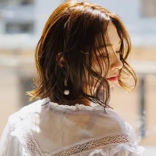 ミディアム hoNua. 栄/透明感カラーのヘアスタイル