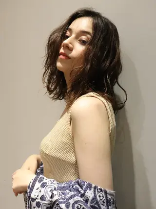 ミディアム パーマ カラー 尾野 恭平のヘアスタイル