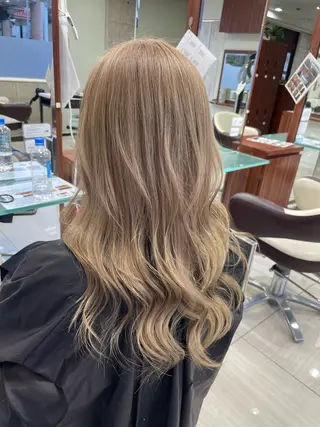 ミディアム 色川 優斗《髪質改善》のヘアスタイル