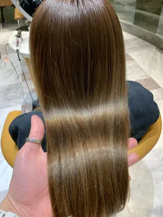 セミロング カラー レイヤーカット/ 顔周り 五島巨幹のヘアスタイル