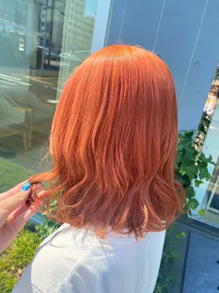 ミディアム カラー エクステ／インナー カラー 礒野朱里のヘアスタイル