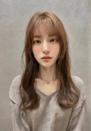 ロング 仲宗根 綾のヘアスタイル