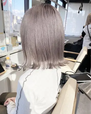 ミディアム デザイン🥇複雑履歴 ハイトーン特化のヘアスタイル
