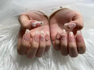 ネイル 🌈 Laule'aのネイルデザイン