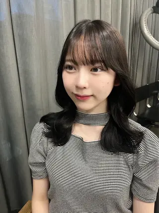 ミディアム 女性らしいモテヘア 韓国ヘアhikariのヘアスタイル