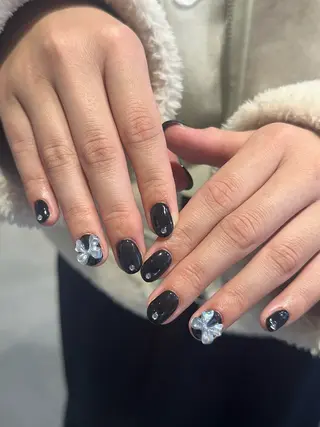 ネイル 🎀韓国レイヤー特化 🎀ベージュ/ミクのヘアスタイル