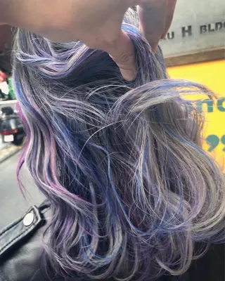 セミロング カラー 原宿サロン代表 デザインカラー伊藤卓のヘアスタイル