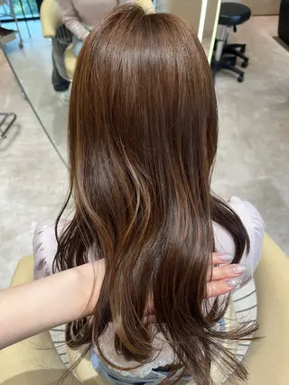 ミディアム カラー 顔周りカット/ 透明感カラー/ユナのヘアスタイル