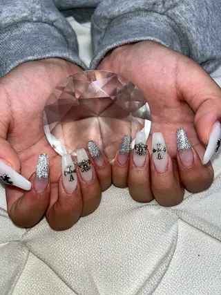 ネイル nail.salon .Reversalのネイルデザイン