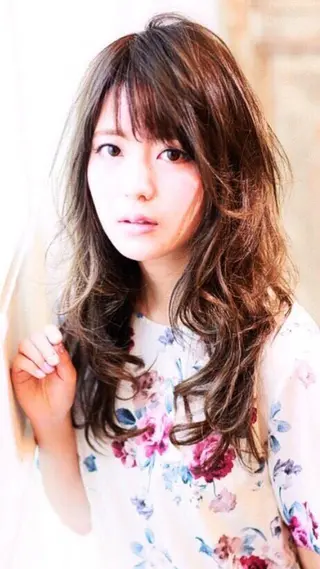 セミロング 縮毛矯正専門家 大桃史朗のヘアスタイル