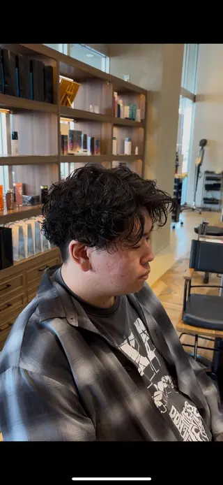 パーマ メンズ 徳田 恭助のヘアスタイル