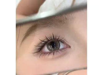 マツエク・マツパ LB美容サロン 池袋西口店所属・シ ロのマツエク・マツパデザイン