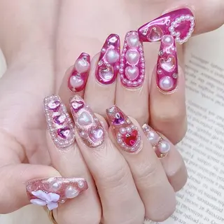 ネイル NOIROUGE所属・NOI ROUGEのネイルデザイン