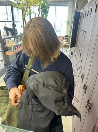 ミディアム カラー myu 🐈‍⬛のヘアスタイル