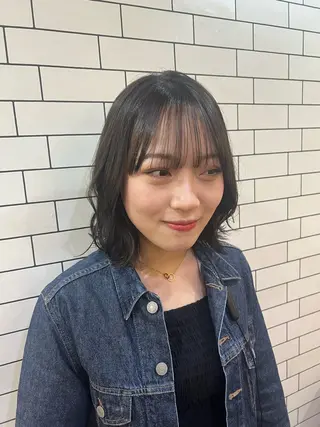 ショート オーストヘアージジ所属・TAI透明カラー 柔らかい縮毛矯正のヘアスタイル