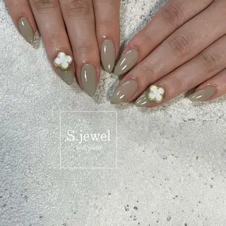 ネイル S♡JEWEL所属・S. JEWELのネイルデザイン