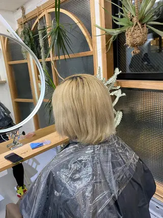 ショート カラー メンズ soi所属・ケアブリーチ/ツヤ髪 /ハイトーン/西村のヘアスタイル