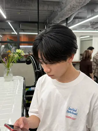 ショート パーマ メンズ 豊崎 佑輔のヘアスタイル