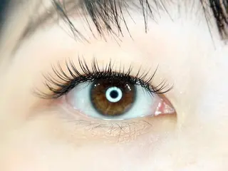 マツエク・マツパ nail & eyelash Bellulu所属・稲 美穂のマツエク・マツパデザイン