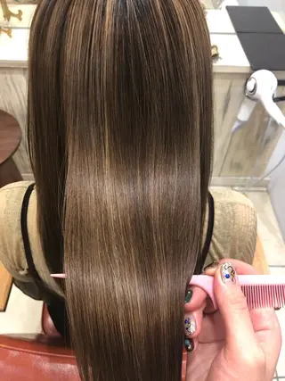 ロング カラー ＼脱・うねり& 広がり／gite菊のヘアスタイル