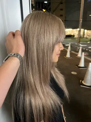 ロング ブリーチモデル募集中 SHUYUのヘアスタイル