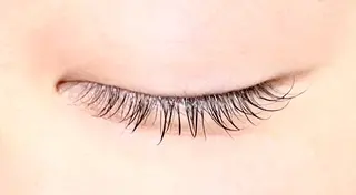 マツエク・マツパ ALIISLEI所属・きのした はるかのネイルデザイン