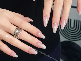 ネイル 🦋 Queenieのネイルデザイン