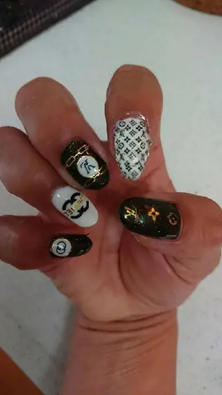 ネイル Fleur 【フルール】のネイルデザイン