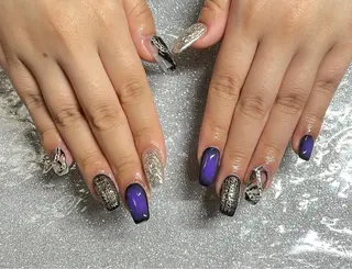 ネイル VIERU 🌈🎀💖のネイルデザイン