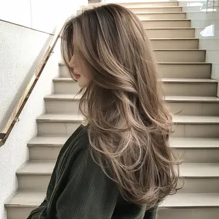 ミディアム カラー 池袋/カラー特化🎨 ロング料金なし🩵のヘアスタイル