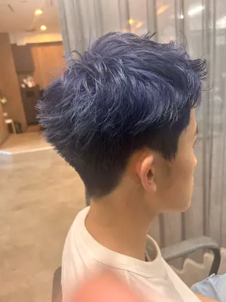 ショート カラー メンズ 【パーマ】【デザイン カラー】拳🌊のヘアスタイル